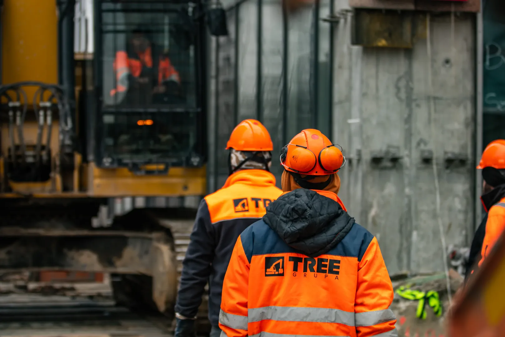 Wyburzenia i roboty ziemne dla budynków mieszkalnych i komercyjnych - Grupa Tree